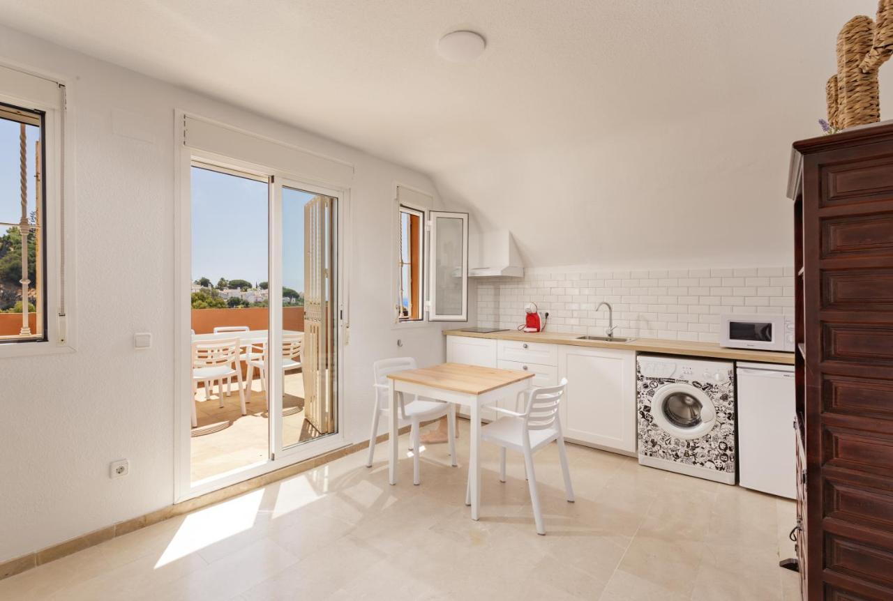 Fresh Penthouse Apartment With Great Sea Views Касарес Экстерьер фото
